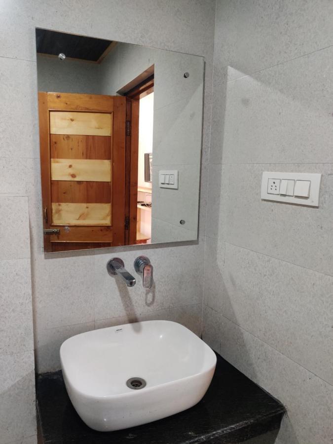 Hadimba Way Manali - Top Rated And Most Awarded Property In Manali !! Balcony Rooms Buitenkant foto